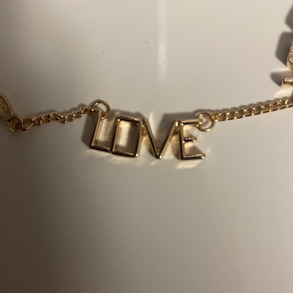 necklace - Picture 2 of 4